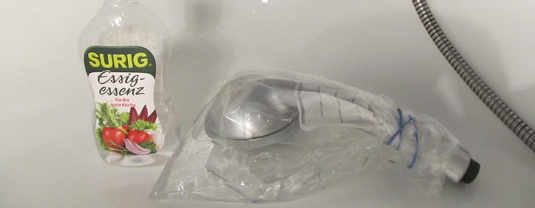 Duschkopf mit Essig reinigen